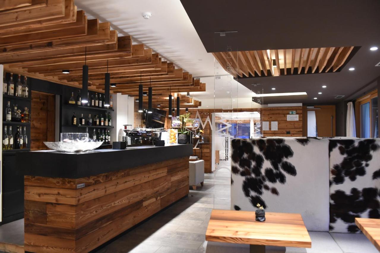 Dolomeet Boutique Hotel Pinzolo Exteriör bild