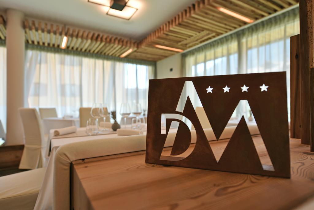 Dolomeet Boutique Hotel Pinzolo Exteriör bild