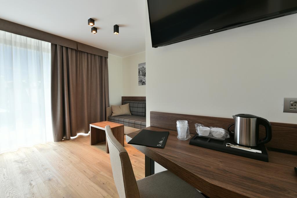 Dolomeet Boutique Hotel Pinzolo Exteriör bild