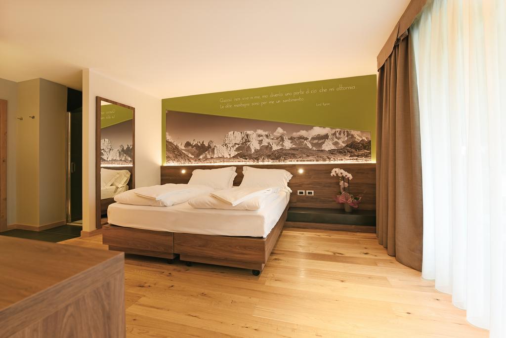 Dolomeet Boutique Hotel Pinzolo Exteriör bild