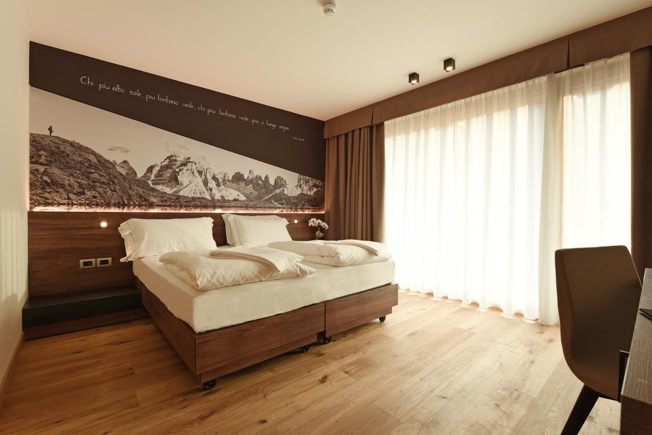 Dolomeet Boutique Hotel Pinzolo Exteriör bild